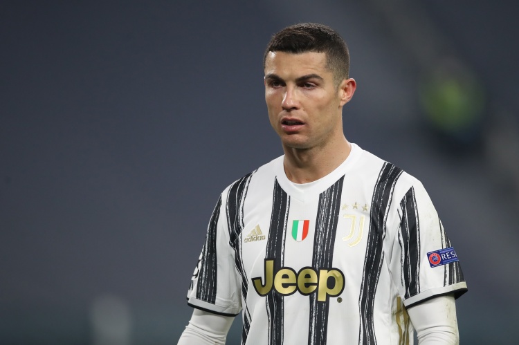 都體：C羅當(dāng)初沒有簽保證補(bǔ)償三個(gè)月薪水的文件，向尤文討薪遇阻